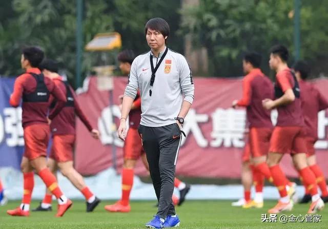 2002年国足和现在国足,2001国足平均年龄