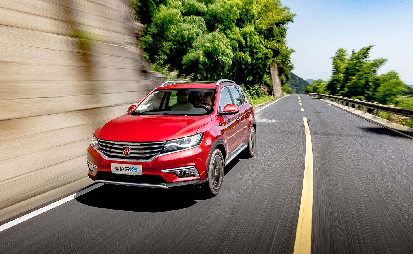 重庆斯威和上海上港,中超直播重庆斯威对北京人和