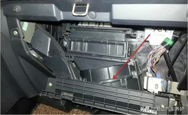 清洗空调蒸发箱的季节,怎么自己动手清洗汽车空调蒸发箱