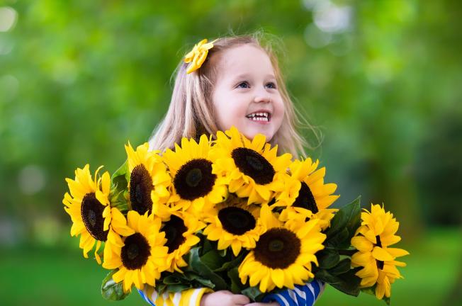 女儿生理期怎么和她沟通,家有女儿要懂得这8大法则