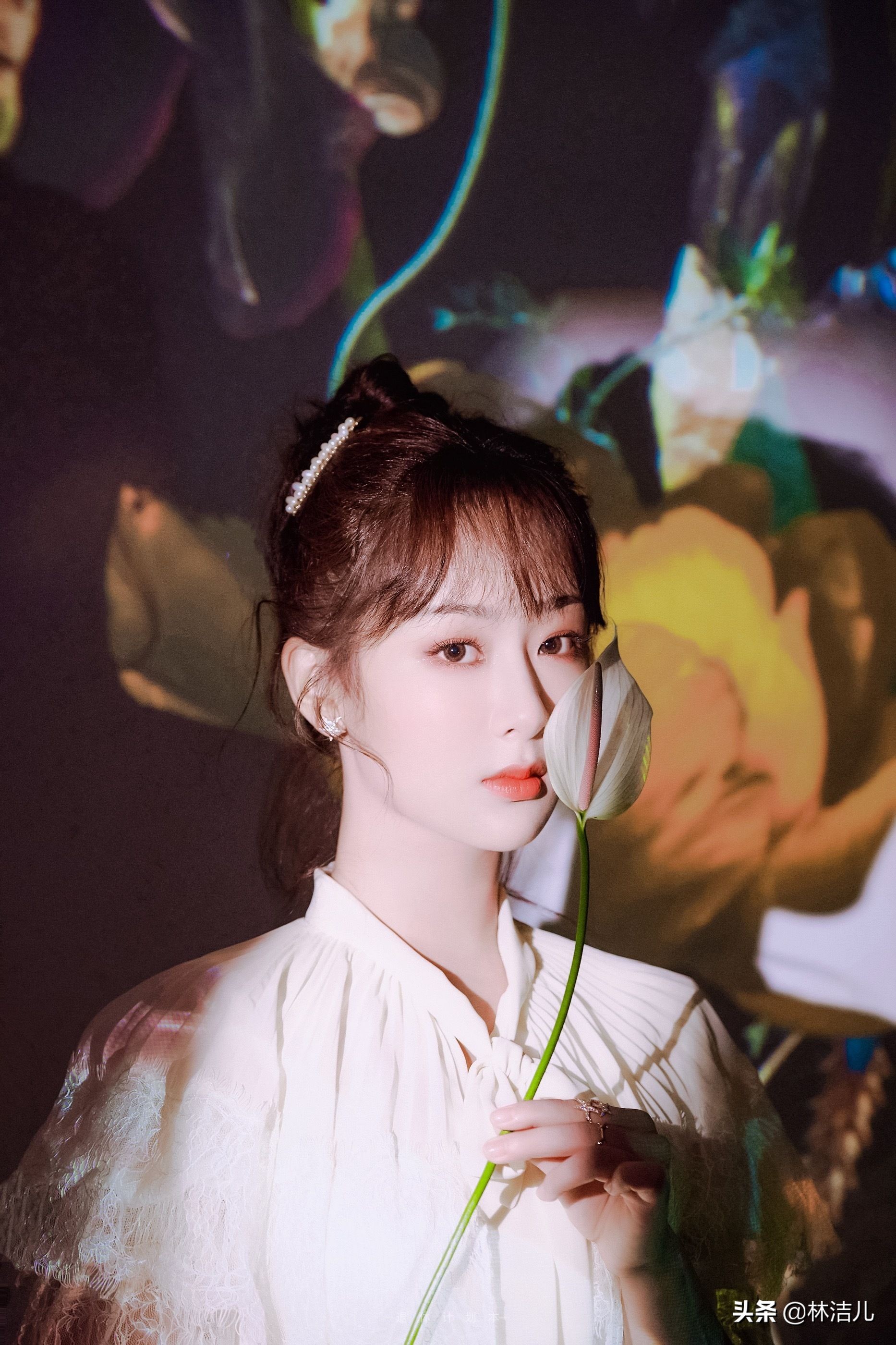 周冬雨金高银同款眼妆,周冬雨型眼睛怎么画眼影显眼大