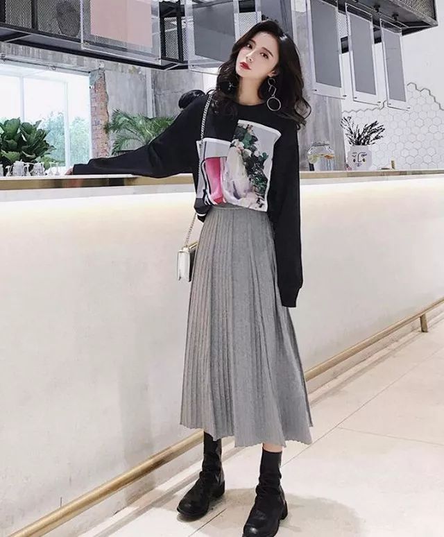 推荐又好看又不贵的裙子,休闲裙子秋冬洋气时髦裙子