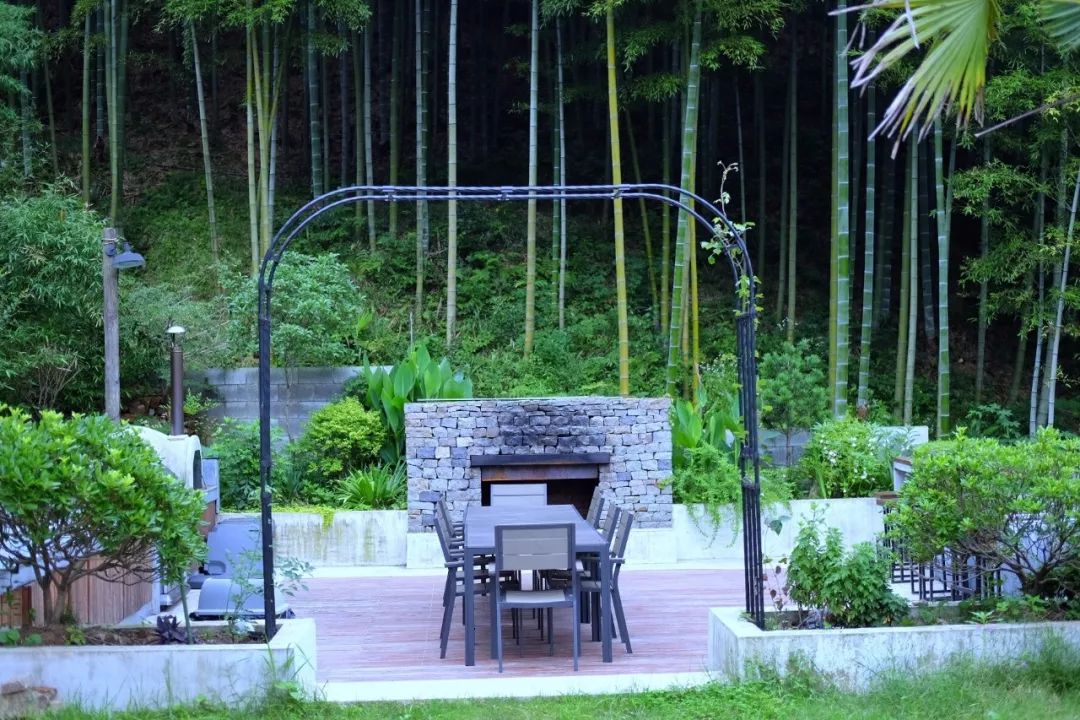 莫干山蕨宿温泉美宿抖音团购,莫干山最有设计感的民宿