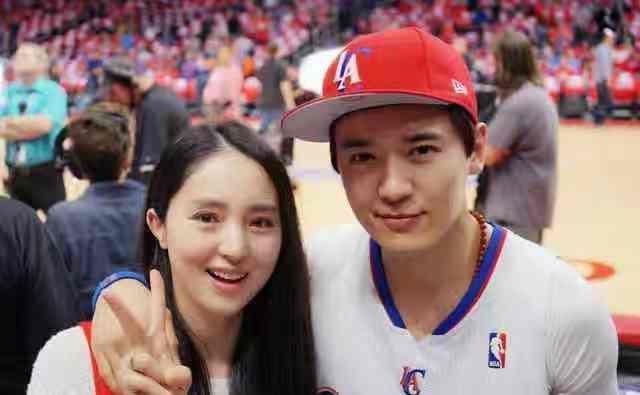 当红男星的沉浮记：深陷桃色泥沼，被困澳洲723天后妻离子散