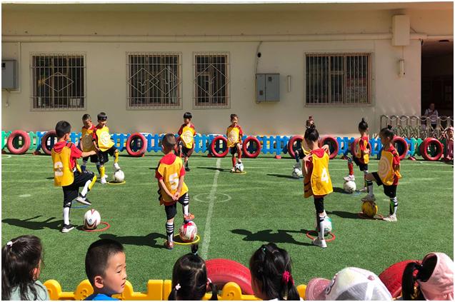 幼儿园足球比赛友谊赛,武口区幼儿园足球比赛视频