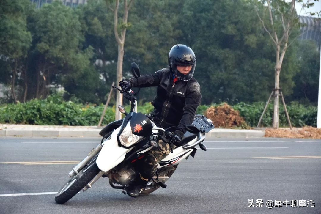 2019年豪爵nk150一万公里多钱,2019年豪爵dk150