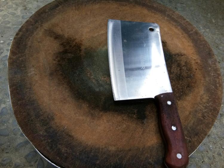 成都曾经街头的小生意：擦皮鞋、削菠萝、改裤脚、换拉链