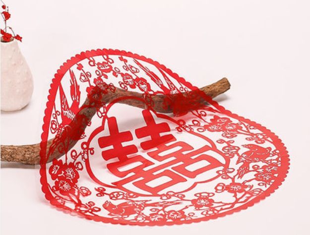 备婚男方贴喜字的讲究,备婚日常喜字拉花