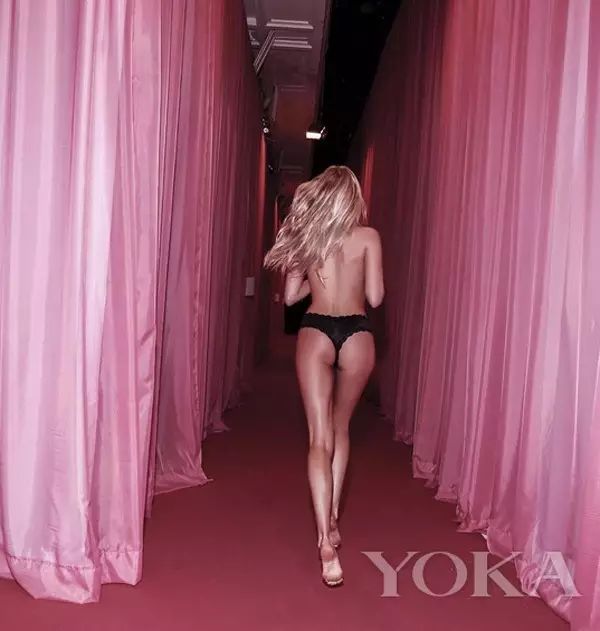 时装周超模合集,超模t台尴尬失误集锦