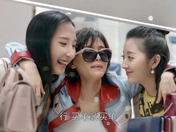 为什么最近服装不好卖了,为啥很多服装批发市场都在下滑