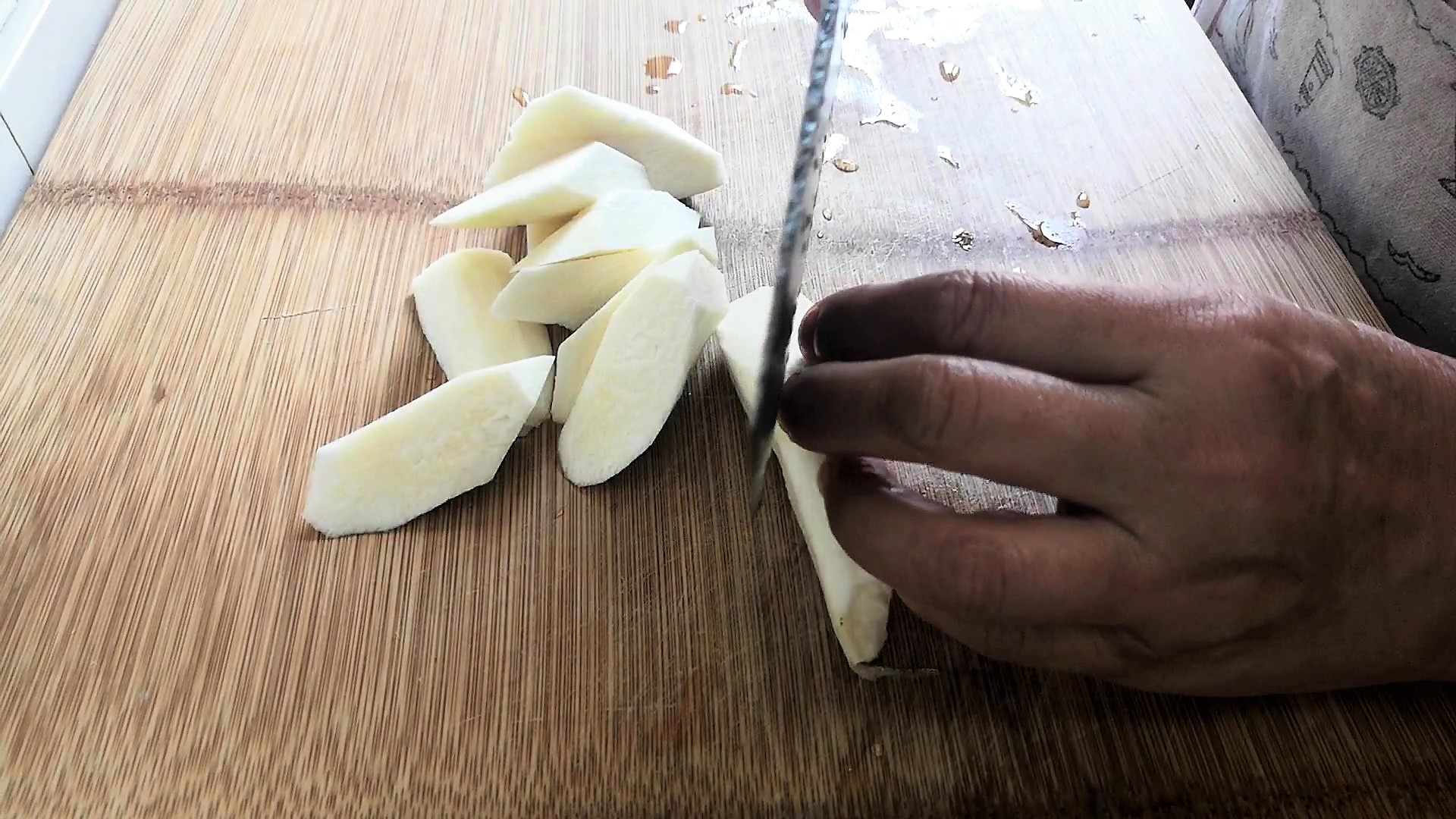 茭白怎么做美味下饭适合孩子吃,油焖茭白的做法最正宗的做法