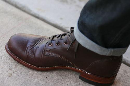 皮鞋亮面和雾面的区别,皮鞋松了有什么办法解决