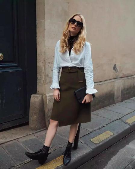 毛衣叠穿衬衫怎么穿更好看,毛衣衬衫叠穿搭配什么裤子