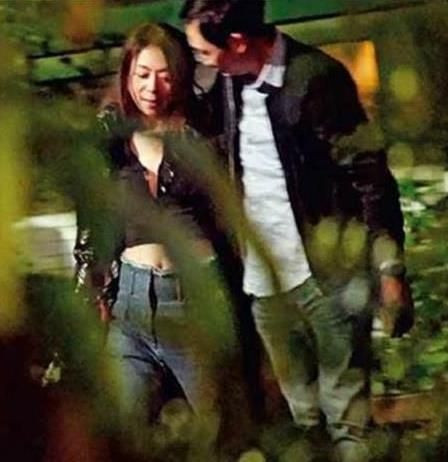 爱情傻瓜黄征完整版,爱情傻瓜原唱评价