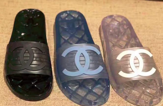 价值3400的香奈儿拖鞋，谁愿意买单？