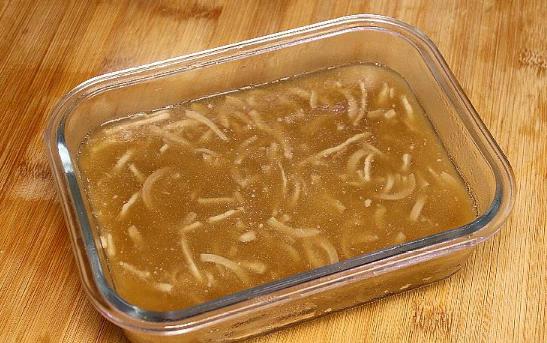 猪皮冻的正确做法方法简单易学,猪皮冻怎么做才能又滑又好吃