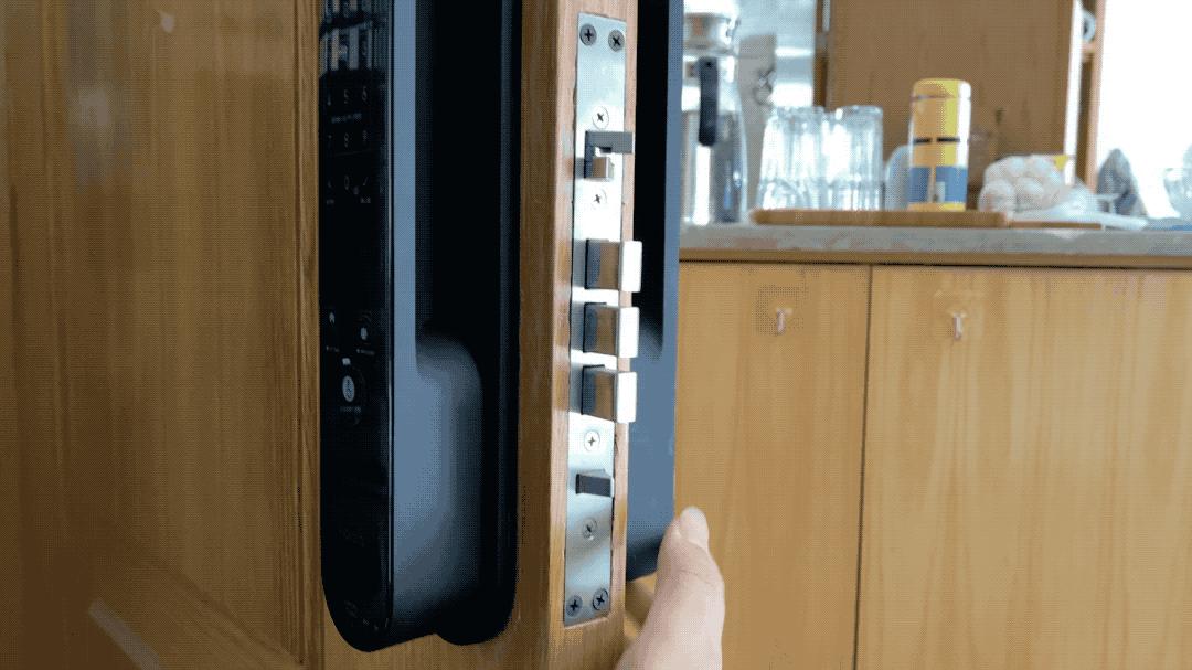 门锁测评老款门锁,指纹锁拆开测评