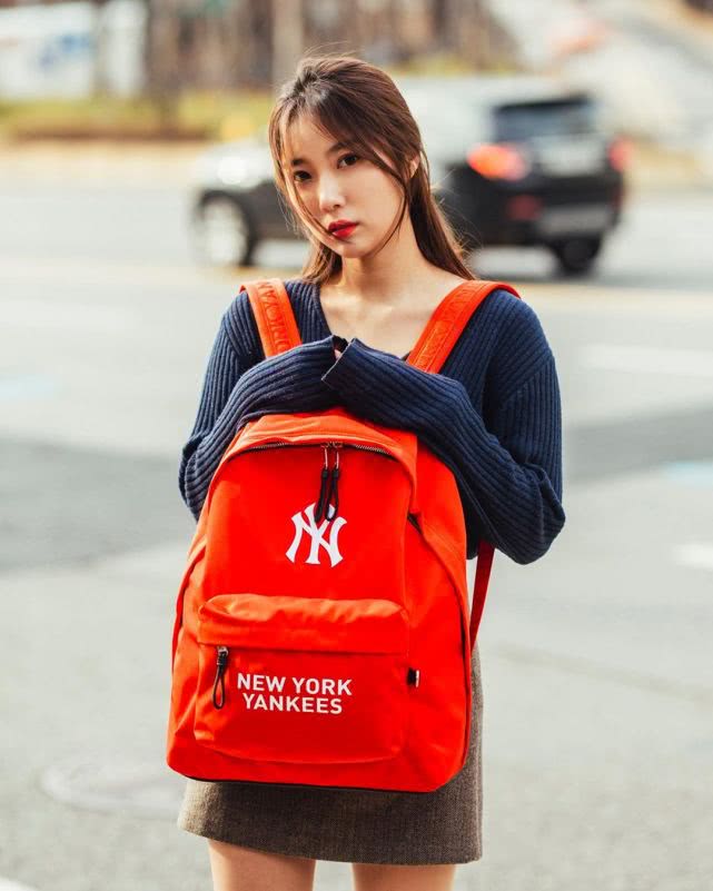 EXO、泫雅pick的潮牌,你确定不来一顶MLB帽子吗？