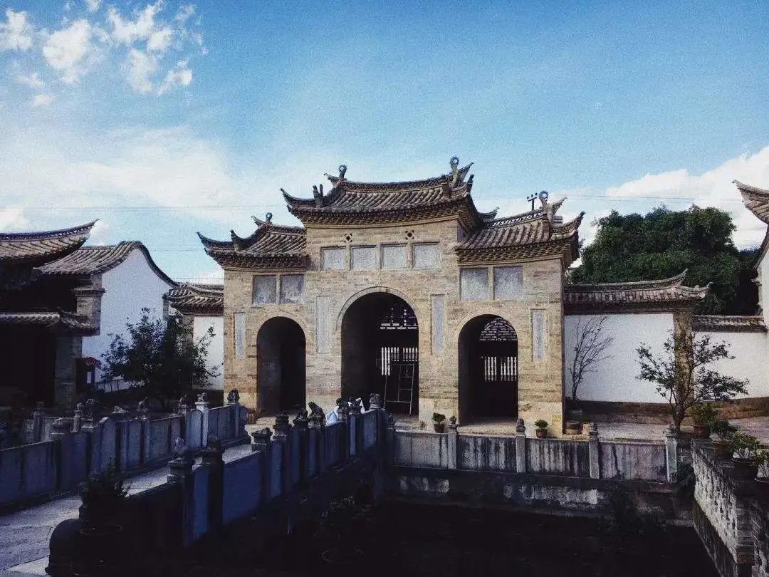 穿越百年历史追寻历史遗梦,穿越千年寻找历史的起源