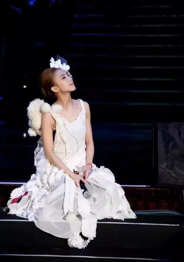 好久不见戴佩妮完整版,戴佩妮逛街