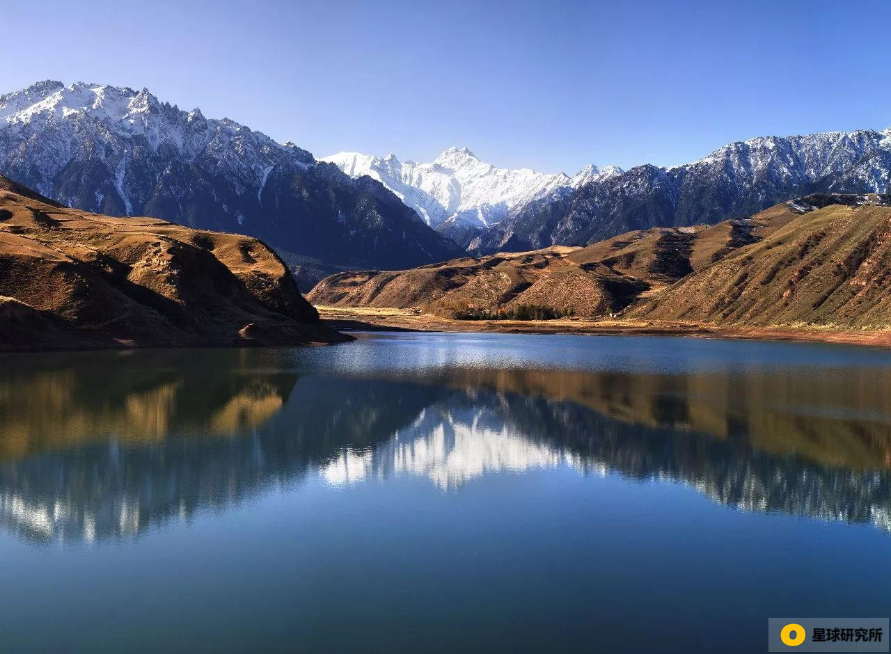 甘肃荒凉风景视频,甘肃荒凉的美景