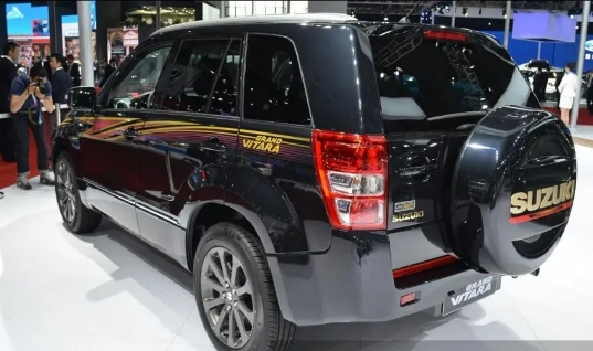 2022款铃木维特拉四驱4缸手动,超级维特拉中央差速锁