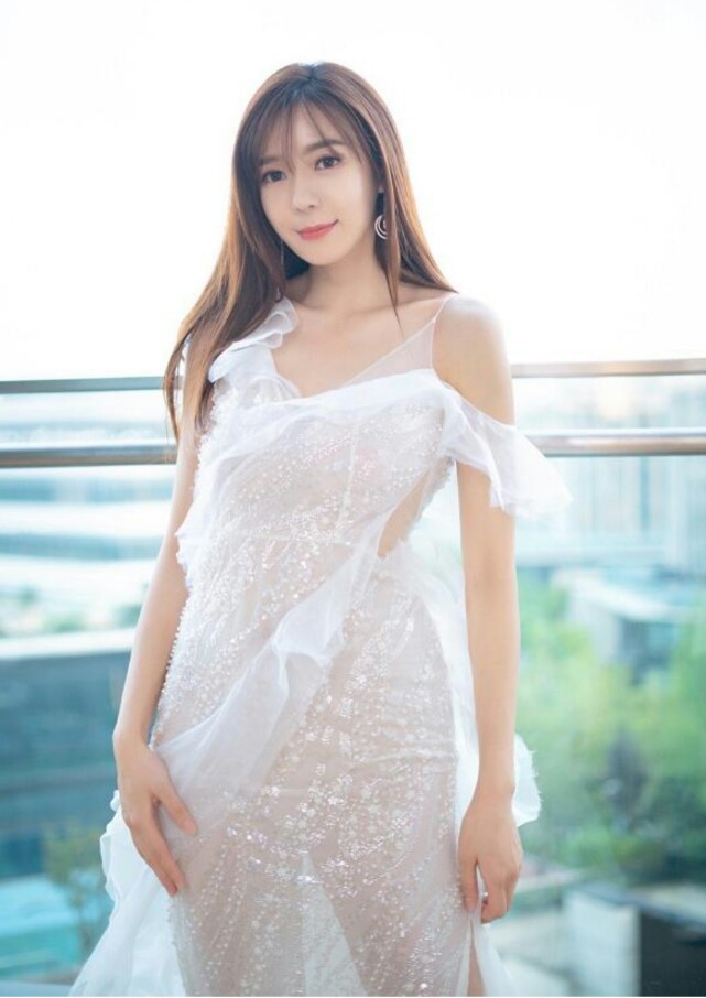 周韦彤最惊艳的衣服,周韦彤短发