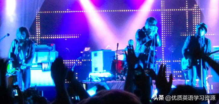 英语原版阅读:KidsandtheirfavouriteTVprogrammes