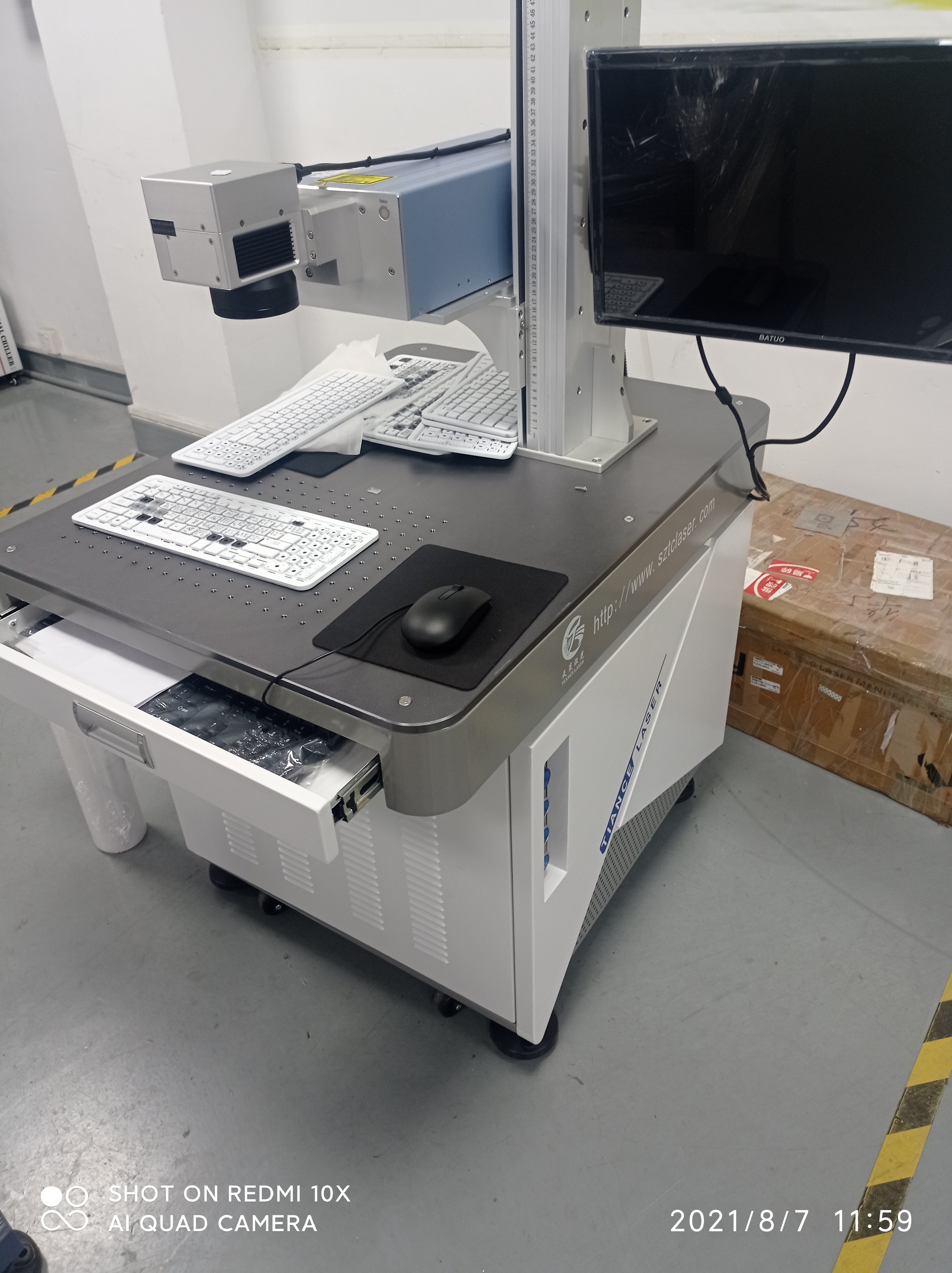 激光打标机打铝合金怎么打黑,激光镭射打标机雕刻