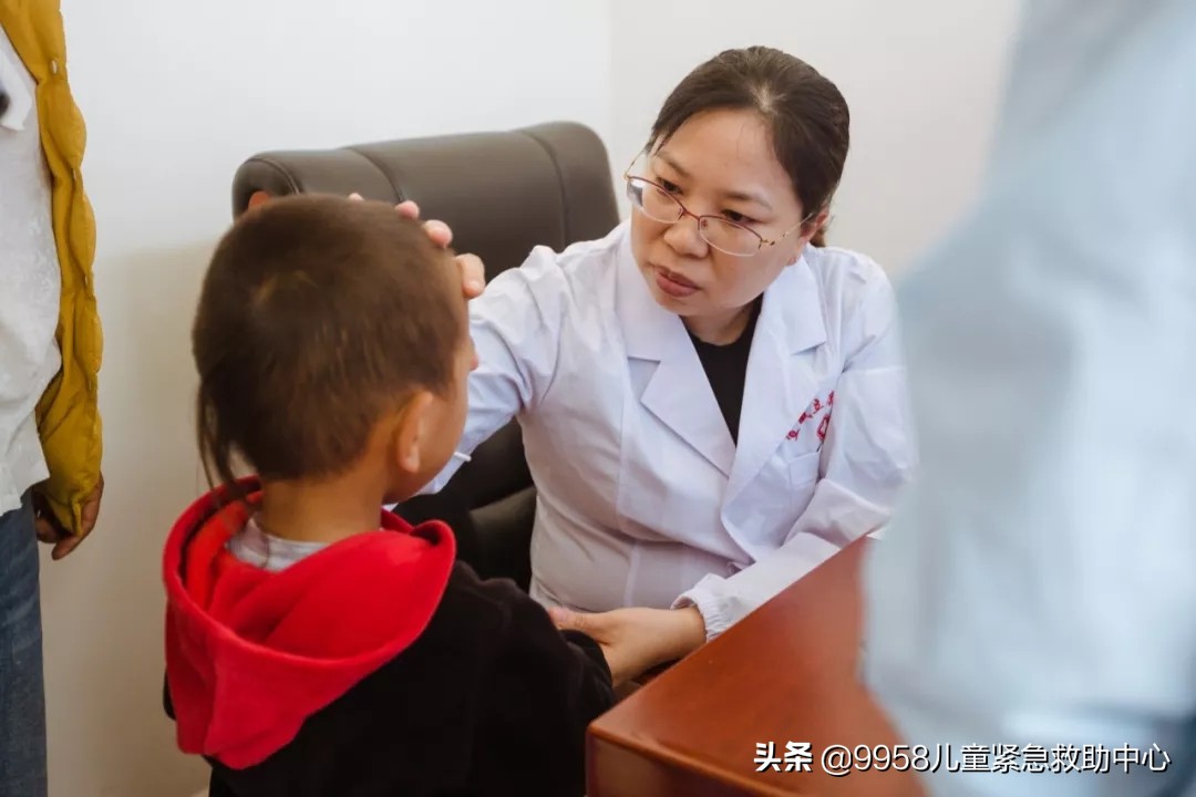 义诊走进乡村,义诊走进乡村医疗