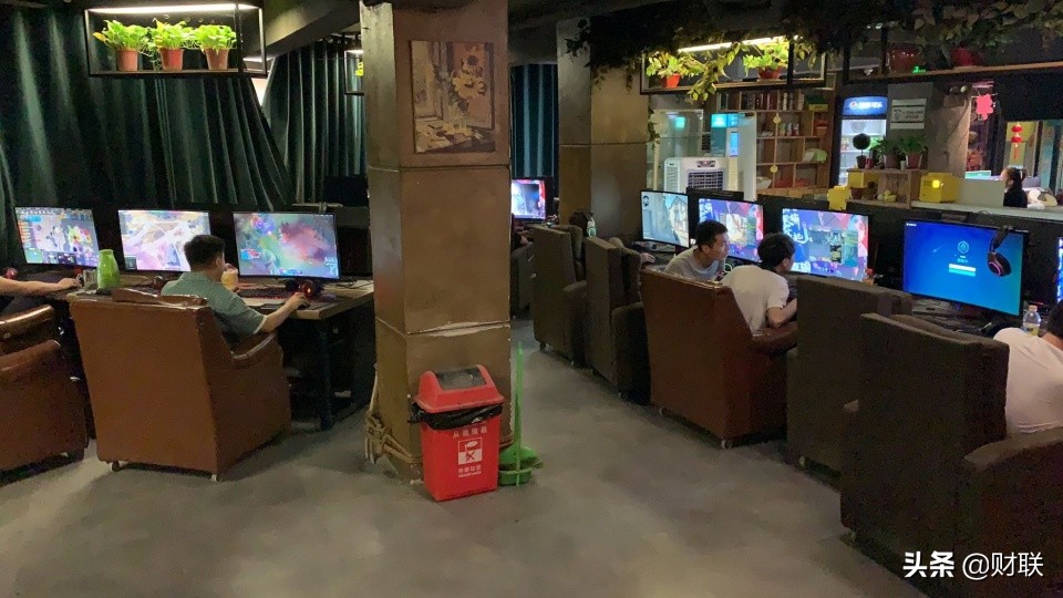 网吧行业的背景和现状,盛极一时的网吧为什么消亡