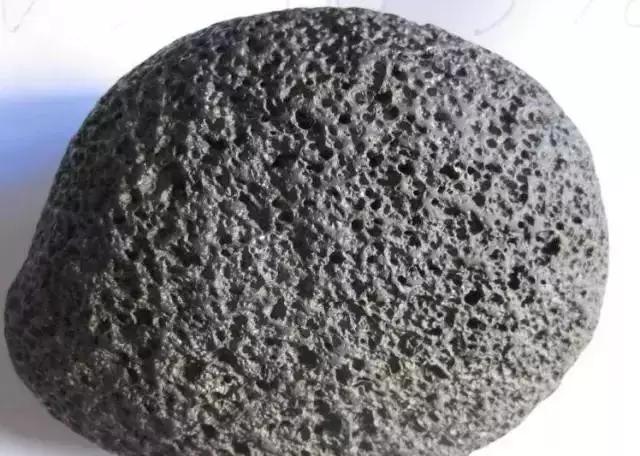 怎么判断一块石头是不是陨石,如何辨别一块石头是不是铁