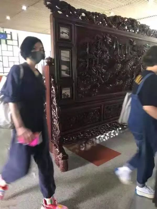 韦德之道9CNY曝光！盘扣+双配色+盲盒发售，被喷史上最丑？