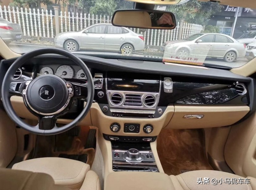 二手劳斯莱斯跑婚庆多久能回本,想买一辆劳斯莱斯二手车