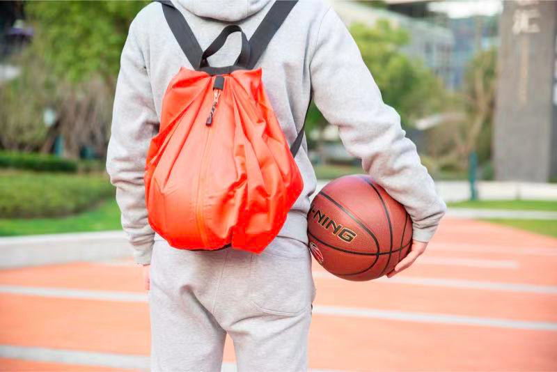 背上环保包，过一天「无塑料袋日」