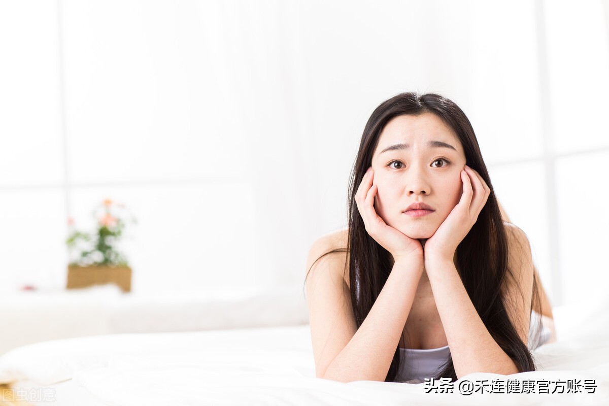 二十五岁女孩浑身没劲什么原因,年龄大一点的女人没有白带正常吗