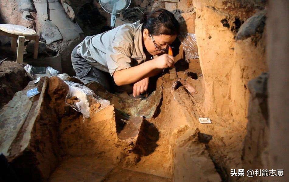 钟芳蓉以676分选择北大考古引热议,考古都有什么专业