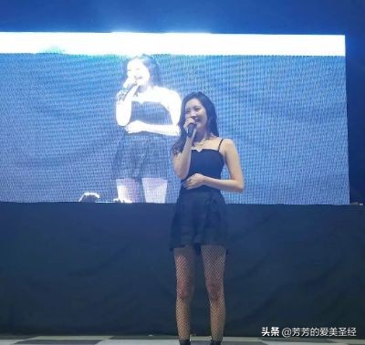 脸大的女生适合什么颜色发型,脸大的女人适合哪种造型