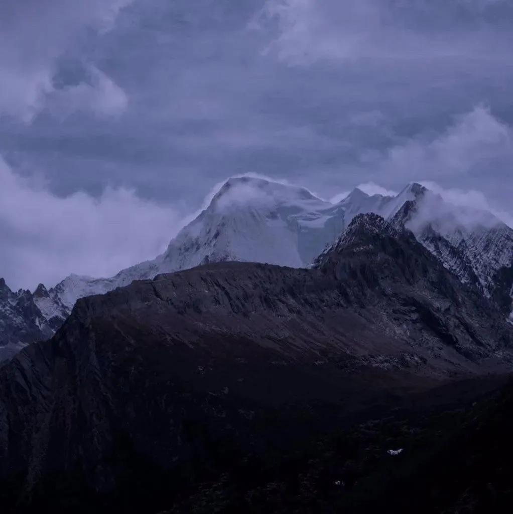 朋友圈背景图有病,朋友圈背景图包
