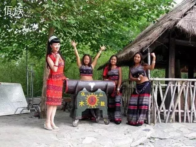 56个民族美女服饰图片大全,56个民族女生的漂亮服装