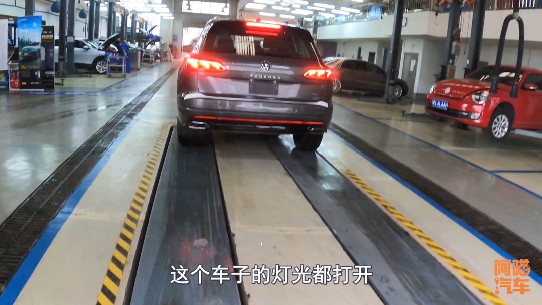 新车验车喵哥,买新车怎么验车应注意点啥