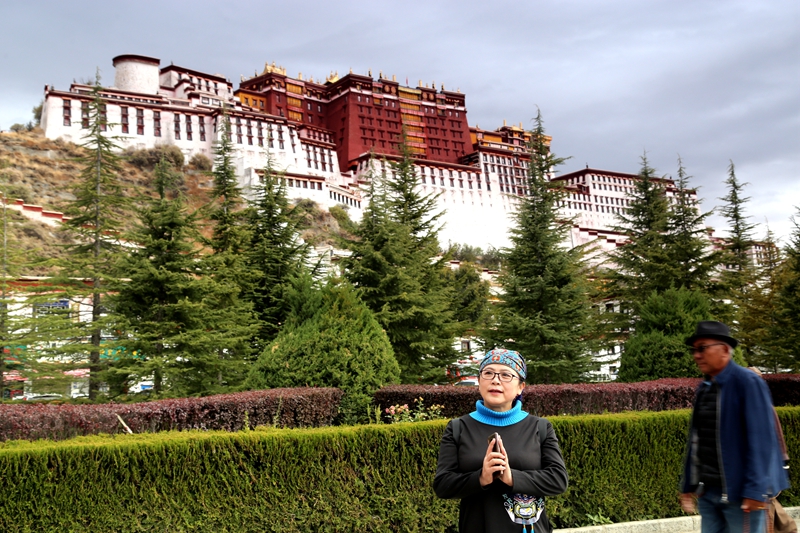 比天空更辽阔比白云更洁净比佛国更妩媚珠峰脚下的游记十