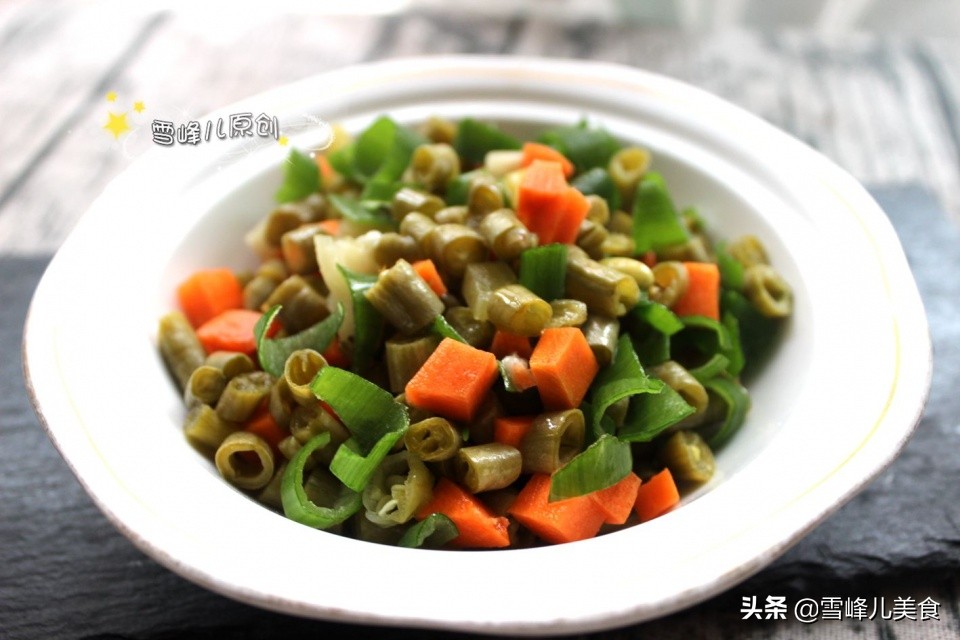 四川腌制酸菜第二天就能吃的方法,怎样腌的四川酸菜又快又酸