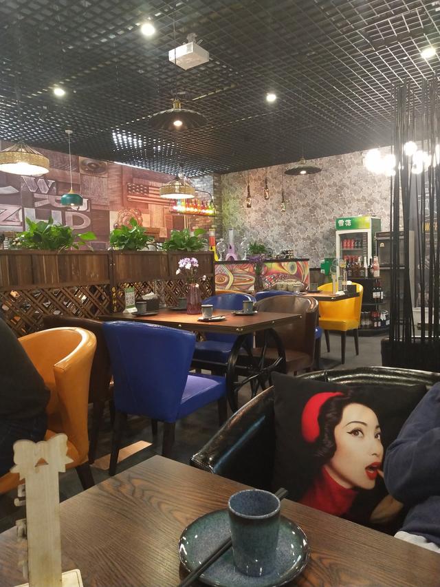 济南奇葩美食,把鸡装在蛋挞里面你吃过吗?