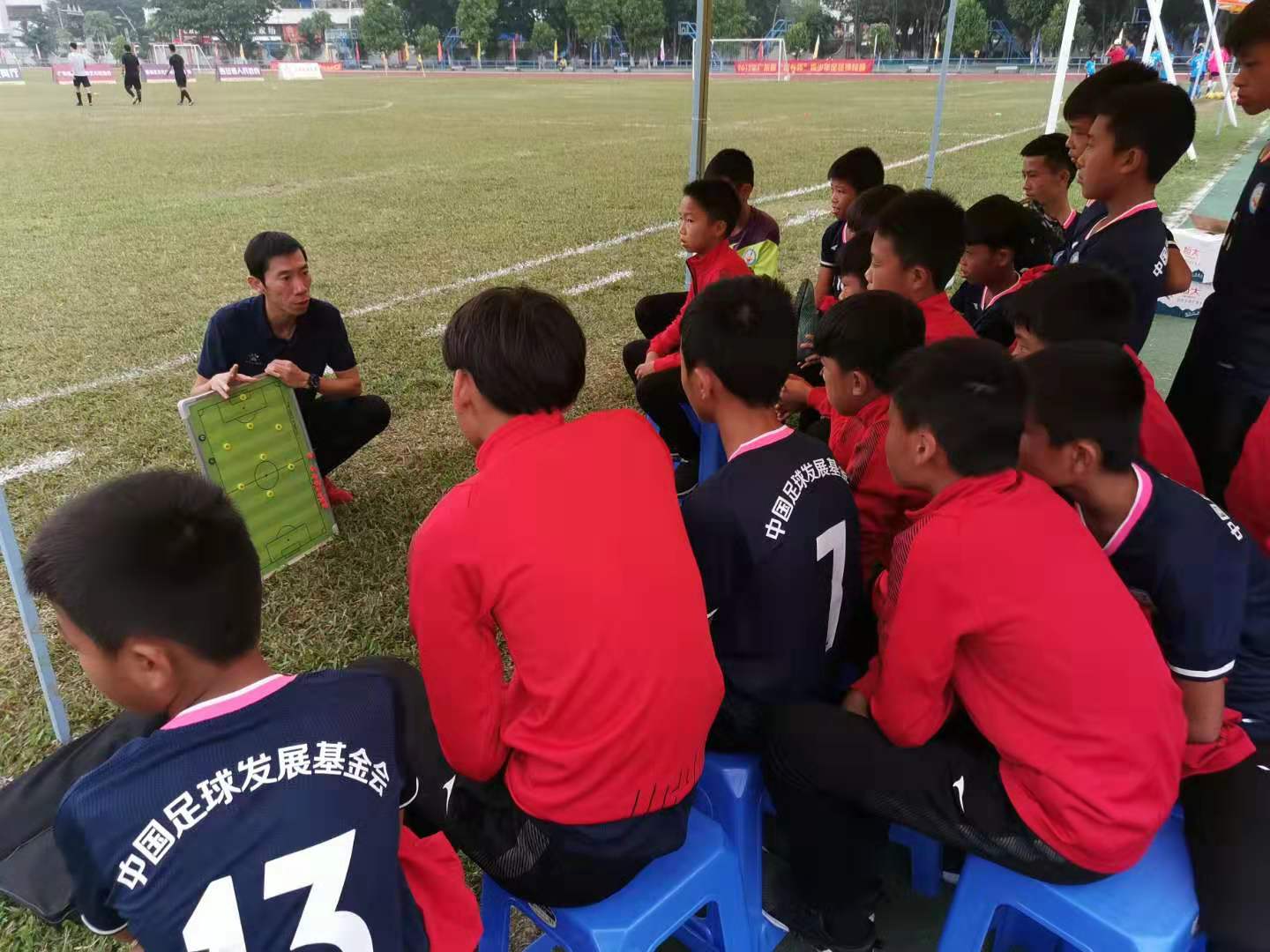 广东省省长杯u18足球赛,广东省运会u15男足决赛视频