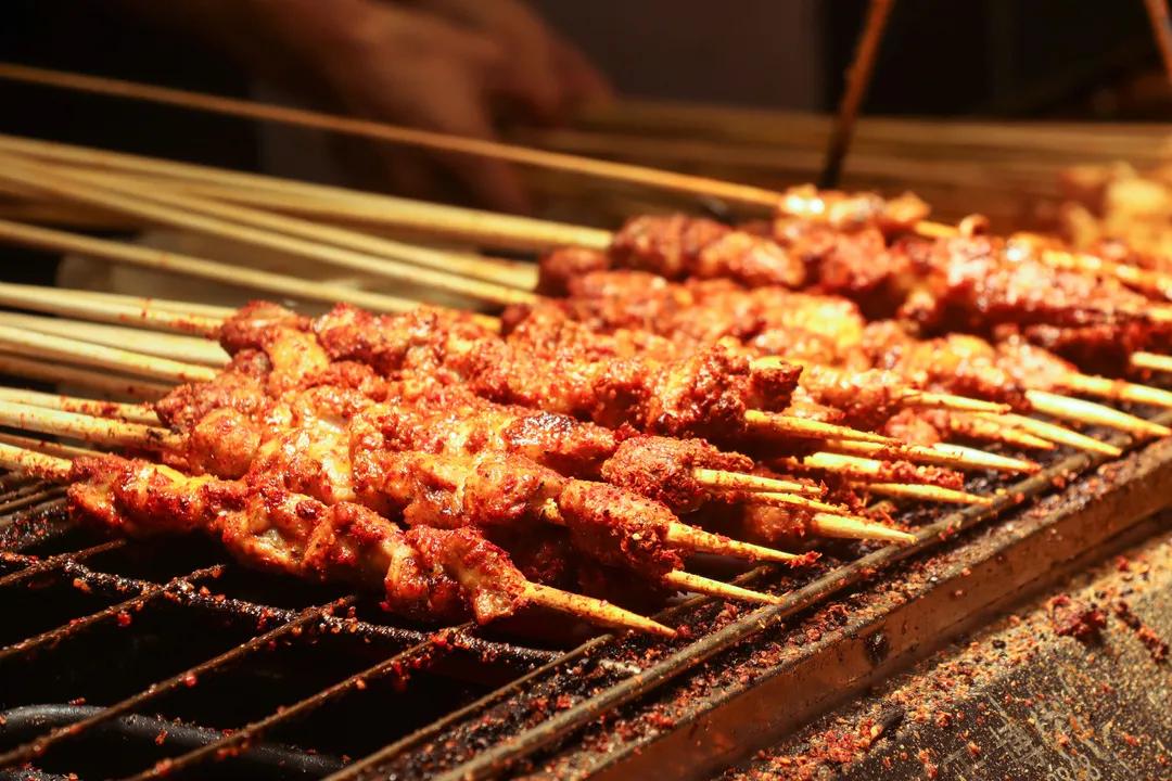 天津*麻大**花、狗不理包子、炸糕...天津人对小吃的想象力藏在哪？