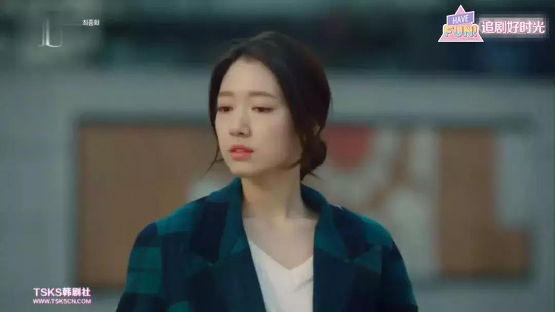 阿尔罕布拉宫的结局,朴信惠阿尔罕布拉宫的回忆穿搭