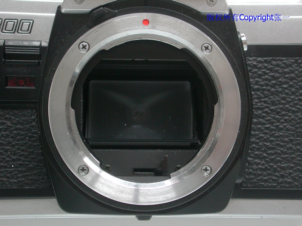 由中国海鸥DF-300贴牌而来的德国RevueDF-300单反照相机！