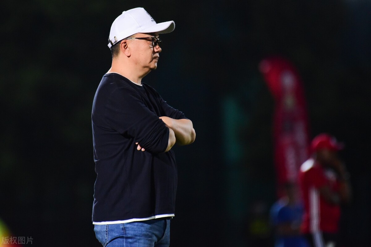 徐根宝青训和董路足球小将,董路超越徐根宝