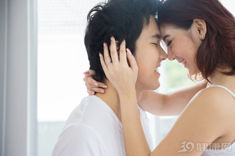 85%的中国女性难以享受“高潮”，问题在于男方吗？与这2点有关